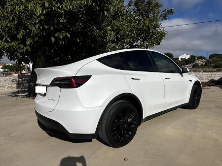 Tesla Model Y Long range AWD 87k kms